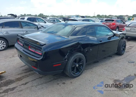 2019 Dodge Challenger Sxt z USA, uszkodzony, nr VIN 2C3CDZAG4KH583547